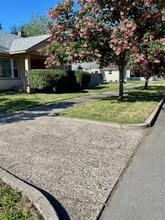 327 Maple St in Medford, OR - Building Photo - Building Photo