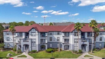 3702 Palm Desert Ln in Orlando, FL - Building Photo