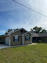 26555 Nordic Way in Port Charlotte, FL - Building Photo