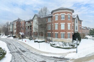 267 E Railroad Ave in Bartlett, IL - Building Photo