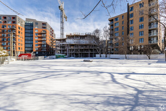 Savana Sur Le Parc in Montréal, QC - Building Photo - Building Photo