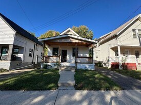 5333 Hunter Ave in Norwood, OH - Building Photo