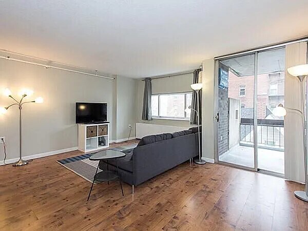 872 Massachusetts Ave, Unit 403 in Cambridge, MA - Building Photo - Building Photo