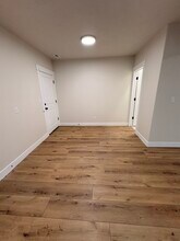 5472 N Orville St, Unit B in Eagle Mountain, UT - Foto de edificio - Building Photo