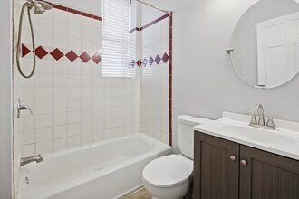 1635 S Christiana Ave in Chicago, IL - Building Photo - Building Photo