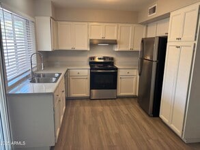 4144 E Hartford Ave in Phoenix, AZ - Building Photo - Building Photo