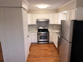 1601 Byron Ave in Deer Park, TX - Building Photo - Building Photo