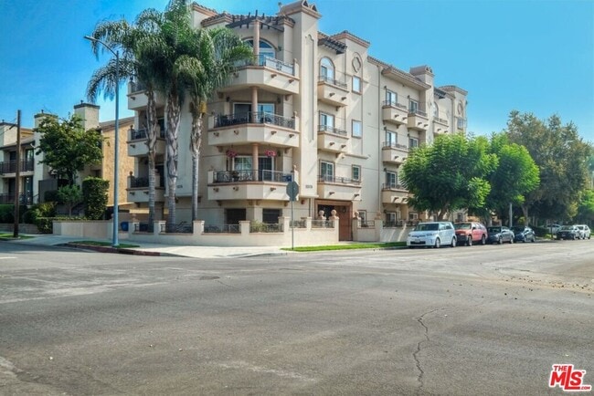 property at 11578 Iowa Ave