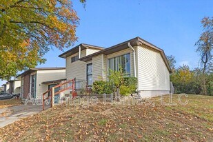 805 N 70th St in Kansas City, KS - Building Photo