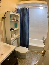 88 Fisher Ave, Unit 3 in Boston, MA - Foto de edificio - Building Photo