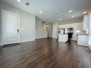 5610 Patrick St in Houston, TX - Building Photo - Building Photo