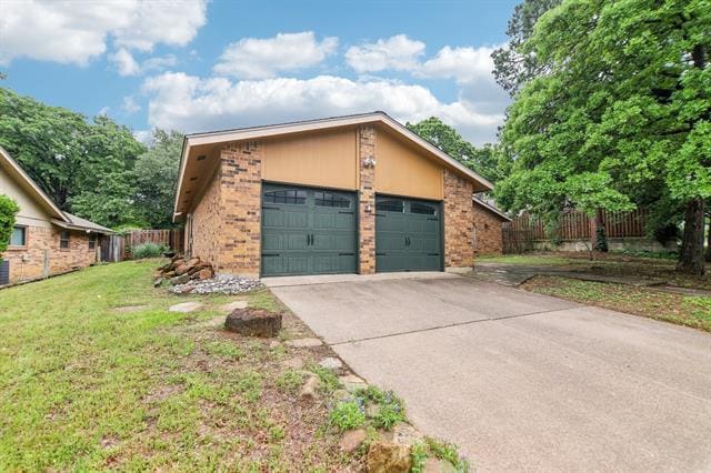 711 Vail Dr in Arlington, TX - Building Photo - Building Photo