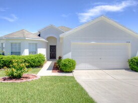 7608 Mt Laurel Dr in Zephyrhills, FL - Building Photo