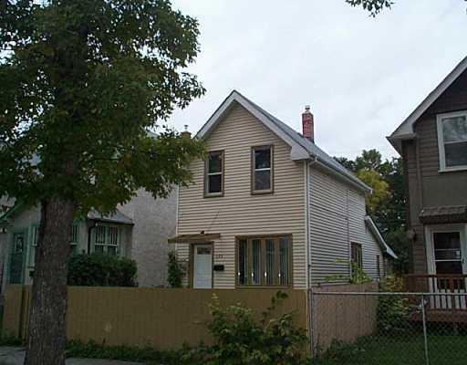 499 Toronto St in Winnipeg, MB - Building Photo