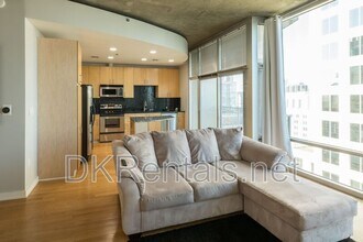 943 Peachtree St NE in Atlanta, GA - Building Photo - Building Photo