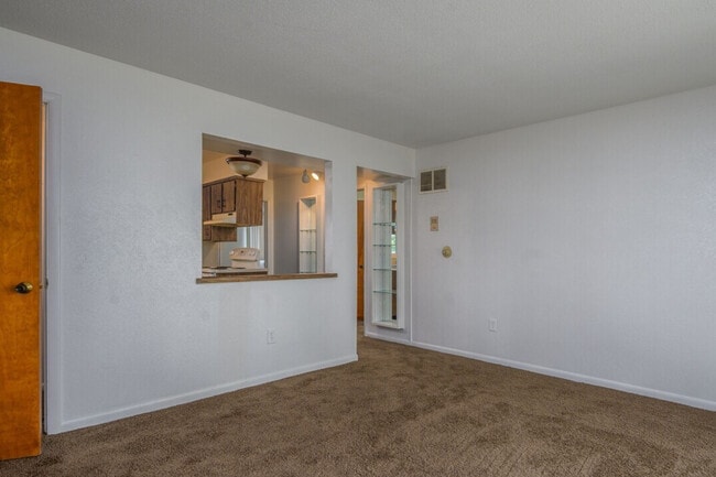 Cedar Ridge Apartments in Toledo, OH - Building Photo - Building Photo