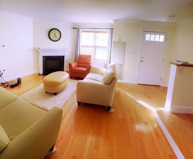 2 St Paul St in Brookline, MA - Building Photo - Building Photo