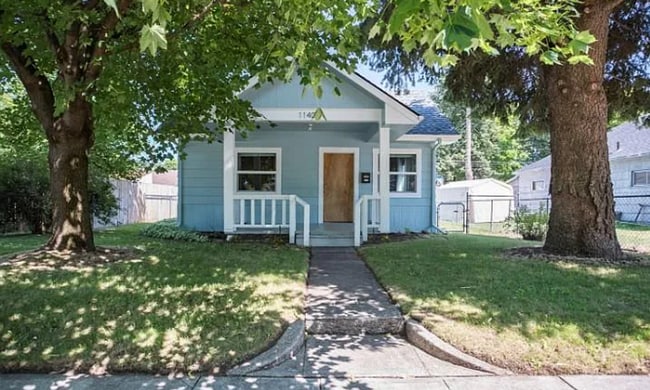 property at 1140 N 6th St