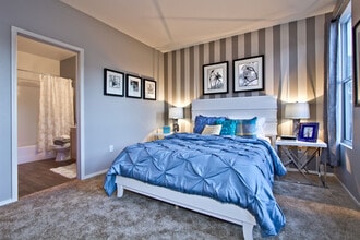 Chateau Calais At Seven Hills in Henderson, NV - Building Photo - Building Photo