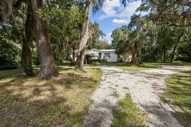 94634 Duck Lake Dr E in Fernandina Beach, FL - Building Photo - Building Photo