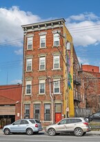 118 E Liberty St in Cincinnati, OH - Building Photo