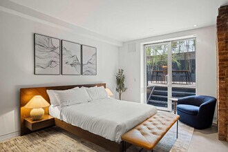 5 E 13th St in New York, NY - Building Photo - Building Photo