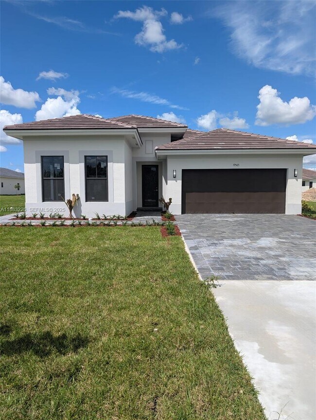 property at 19565 SW 325th Ln