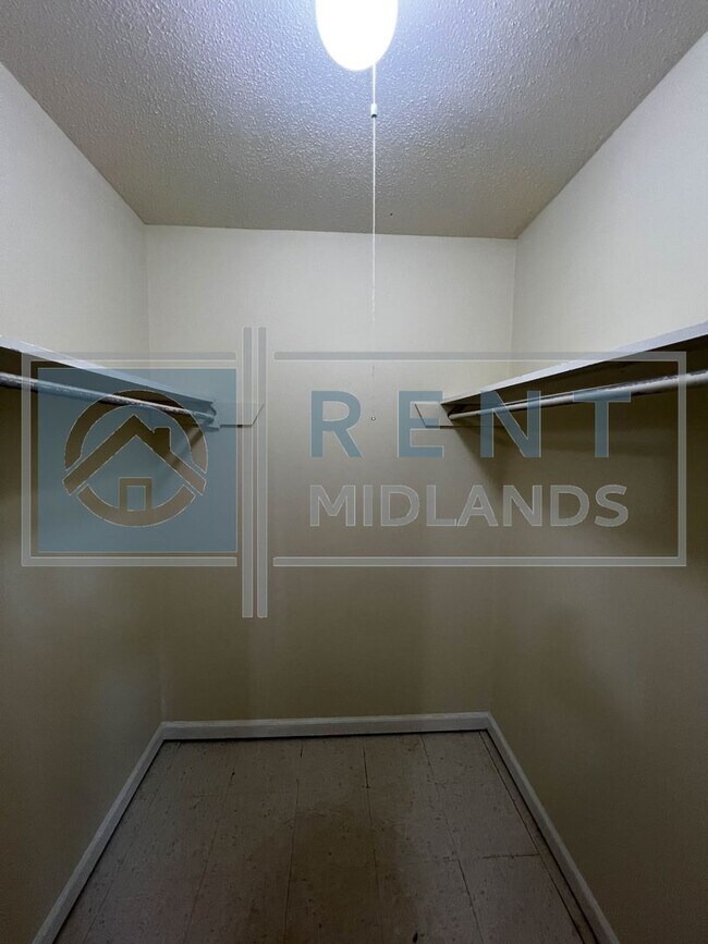 1007 Piney Woods Rd in Columbia, SC - Building Photo - Building Photo