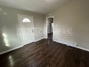 409 N Maple St in Durham, NC - Foto de edificio - Building Photo
