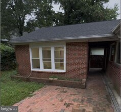 13201 Conrad Ct in Woodbridge, VA - Building Photo - Building Photo