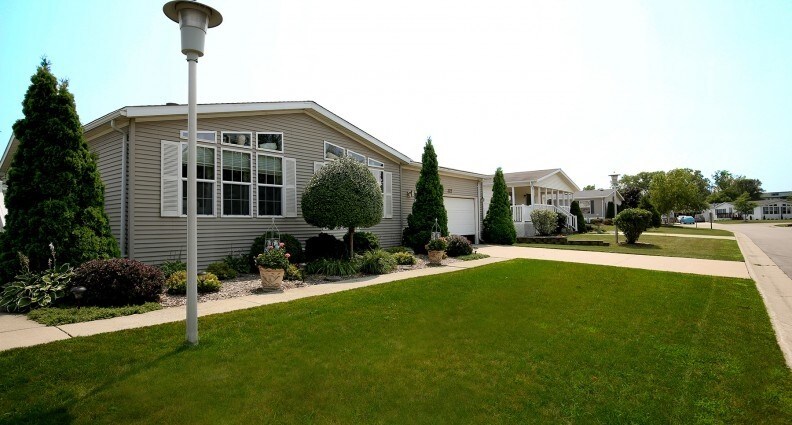 Westwood Estates in Pleasant Prairie, WI - Building Photo