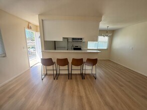 1706 Calle Turquesa in Thousand Oaks, CA - Building Photo - Building Photo