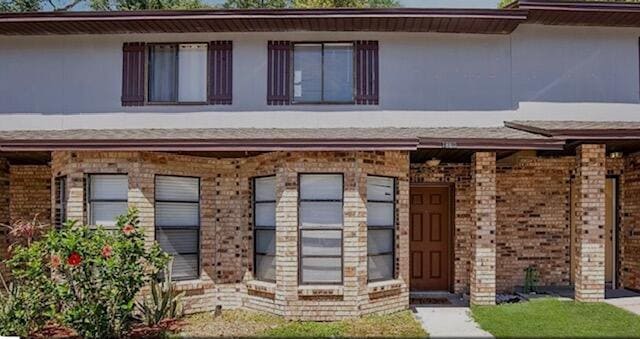 property at 1834 Foxhall Cir