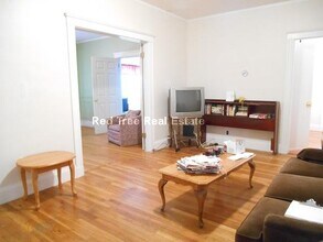 40 Orchard Rd, Unit 2 in Brookline, MA - Building Photo - Building Photo
