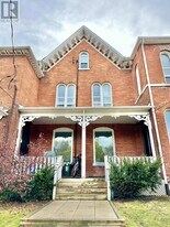 197 Walton St in Port Hope, ON - Building Photo