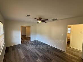 828 Pamela Dr in Griffin, GA - Building Photo - Building Photo