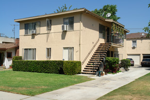 435 Oak St Apartments