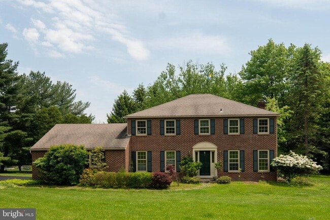 property at 1 Sugan Close St
