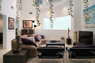 3151 Freeman St in Miami, FL - Building Photo - Building Photo