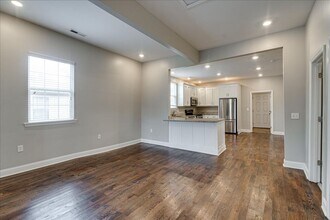 2425 Chamberlain Ave. in Chattanooga, TN - Building Photo - Building Photo