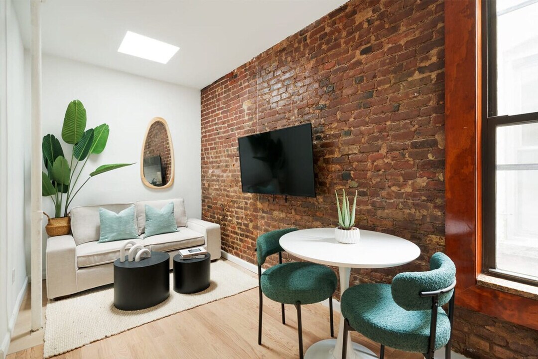 153 Norfolk St in New York, NY - Building Photo