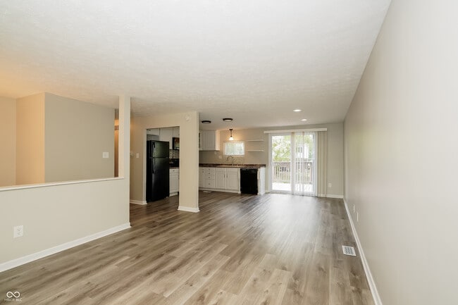 7516 Inverness Dr in Indianapolis, IN - Building Photo - Building Photo