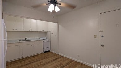 660 Kailua Rd in Kailua, HI - Building Photo - Building Photo