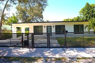 53 NW 68th St in Miami, FL - Building Photo - Building Photo