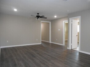 1547 Greenfield Rd in Hempstead, TX - Building Photo - Building Photo