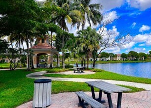 8344 SW 27th St in Miramar, FL - Building Photo - Building Photo