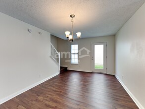 12837 Courage Crossing in Fishers, IN - Building Photo - Building Photo