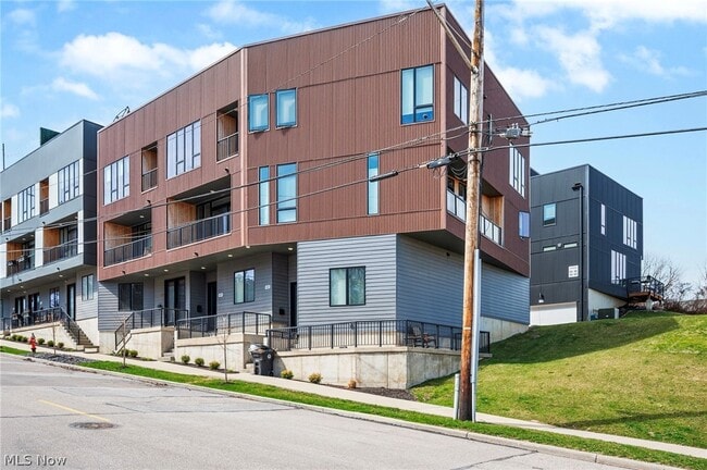 402 Jefferson Ave in Cleveland, OH - Building Photo - Building Photo