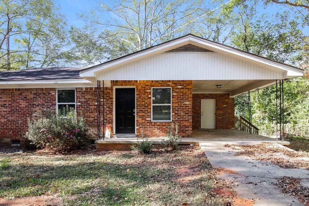 5151 Hillside Dr NW in Covington, GA - Building Photo