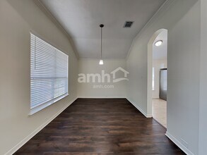 30022 Saw Oaks Dr in Magnolia, TX - Building Photo - Building Photo